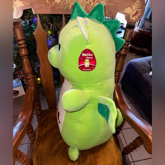 Desmund the Dragon 2023 Valentine's Day 26" Hugmee Squishmallow - Picture 3 of 6